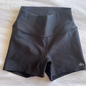 ALO High Waist airlift short